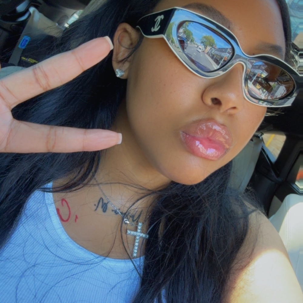 Meet your Posher, cc